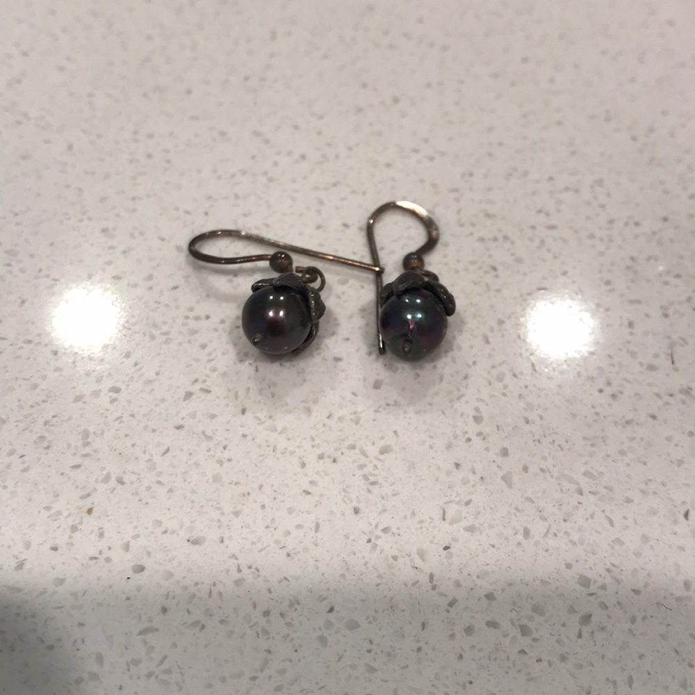 Black pearl earrings